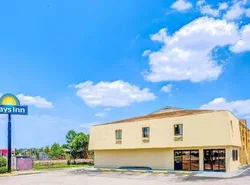 Days Inn by Wyndham Chesapeake