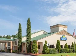 Days Inn & Suites by Wyndham Peachtree Corners Norcross