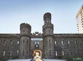 Adina Apartment Hotel Melbourne, Pentridge Accommodation Houston