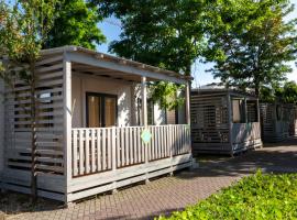 hu Roma Camping In Town Accommodation Houston