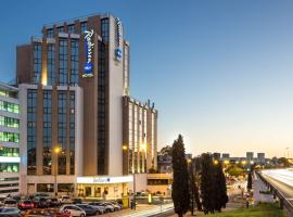 Radisson Blu Hotel Lisbon Accommodation Houston