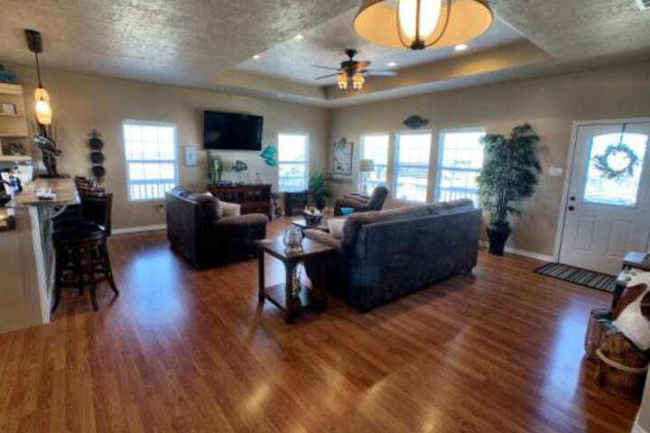 1 Van Sant Home - thumb 6