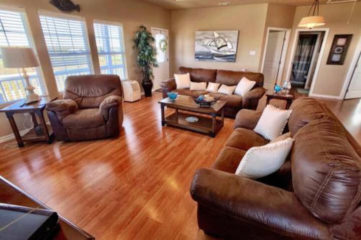 1 Van Sant Home - thumb 4