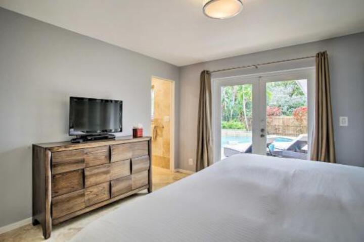 Tropical Wilton Manors Home With Outdoor Oasis! - thumb 3