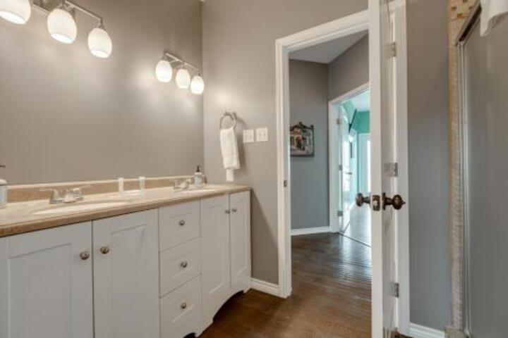 Emerald Isle - thumb 0