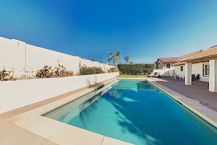 New Listing! Stylish Getaway W / Private Pool 3 Bedroom Home - thumb 3
