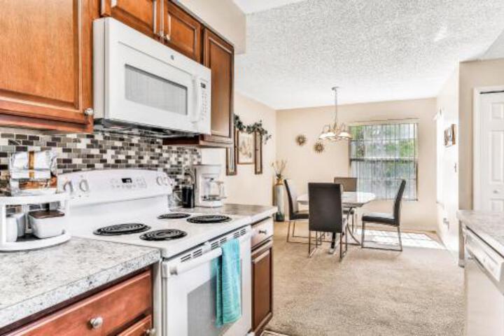 Laguna Bays Dream Condo - thumb 4