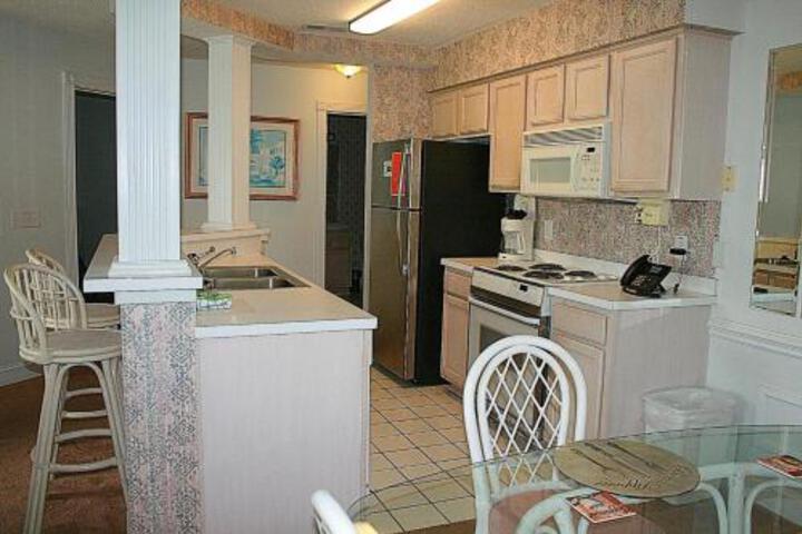 604M Condo - thumb 3