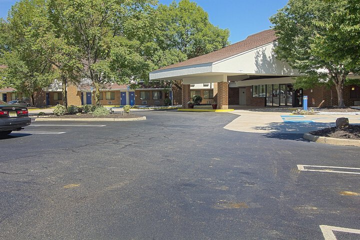 Motel 6 East Brunswick, NJ - thumb 3