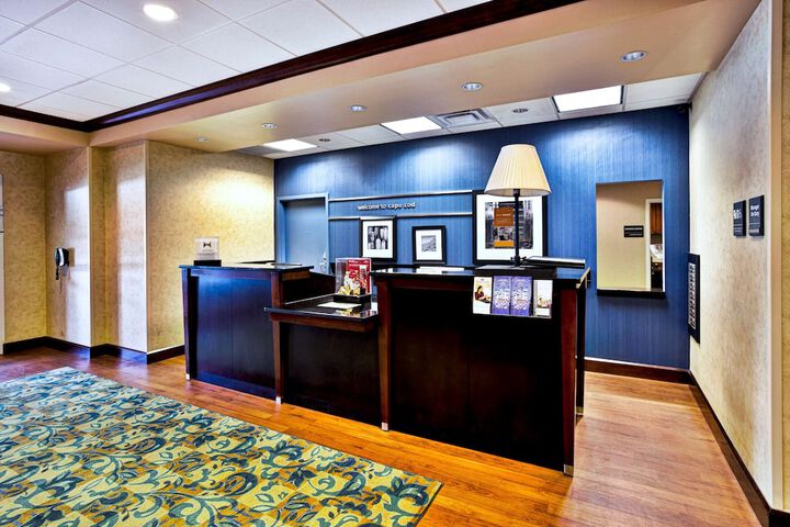 Hampton Inn & Suites Cape Cod-West Yarmouth - thumb 1