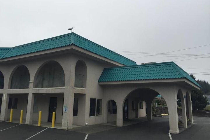 Timberland Inn & Suites - thumb 4