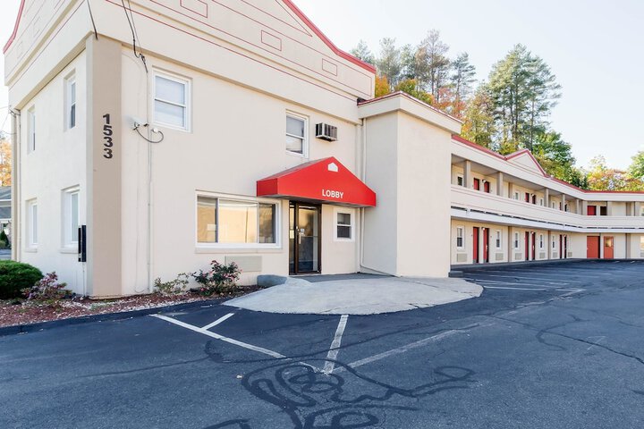 Econo Lodge West Springfield Hwy 5 - thumb 1