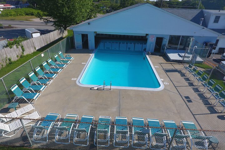 Hunters Green - Cape Cod. - thumb 1