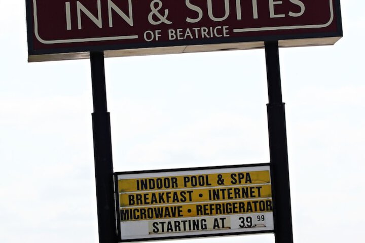 Capri Inn And Suites Of Beatrice - thumb 3