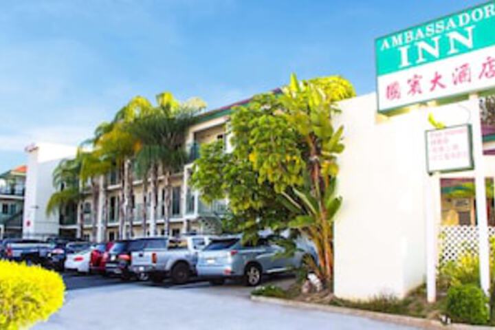 Ambassador Inn Alhambra - thumb 0