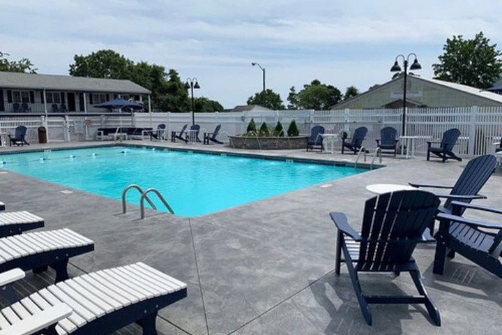 Tidewater Inn - thumb 2