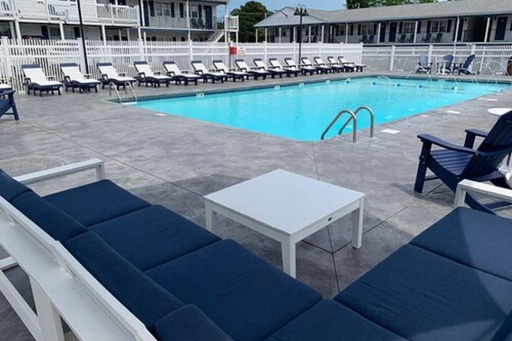 Tidewater Inn - thumb 1