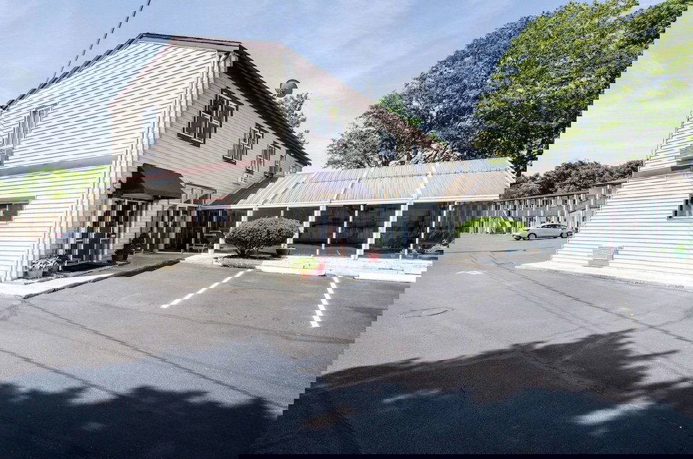 Econo Lodge - thumb 3