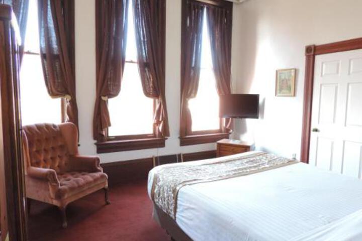 The Waterstreet Hotel - thumb 3