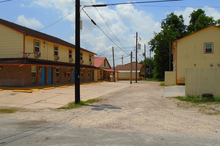 Town House Motel - thumb 2