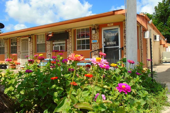 Town House Motel - thumb 3