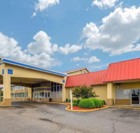 Econo Lodge Inn  Suites Triadelphia - Wheeling - Accommodation Houston