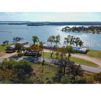 Oasis Lake Buchanan - Accommodation Houston