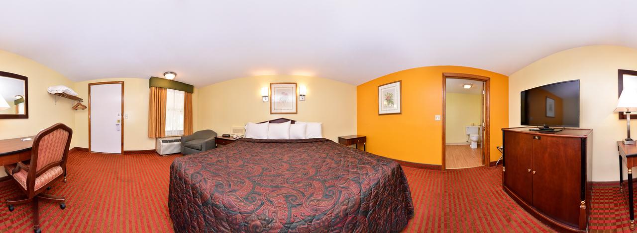 Captains Quarters Motel & Conference Center - thumb 31