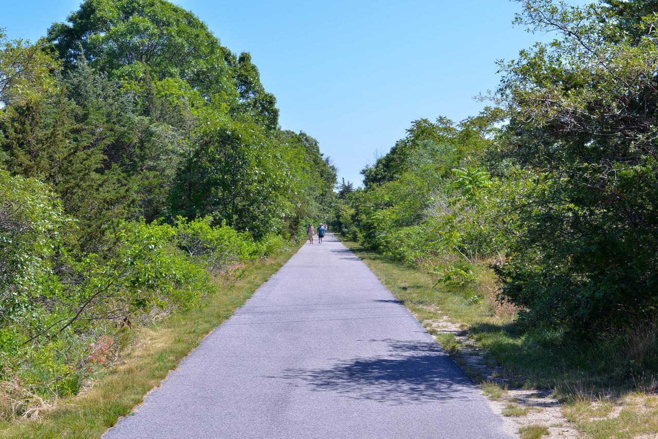 Captains Quarters Motel & Conference Center - thumb 10