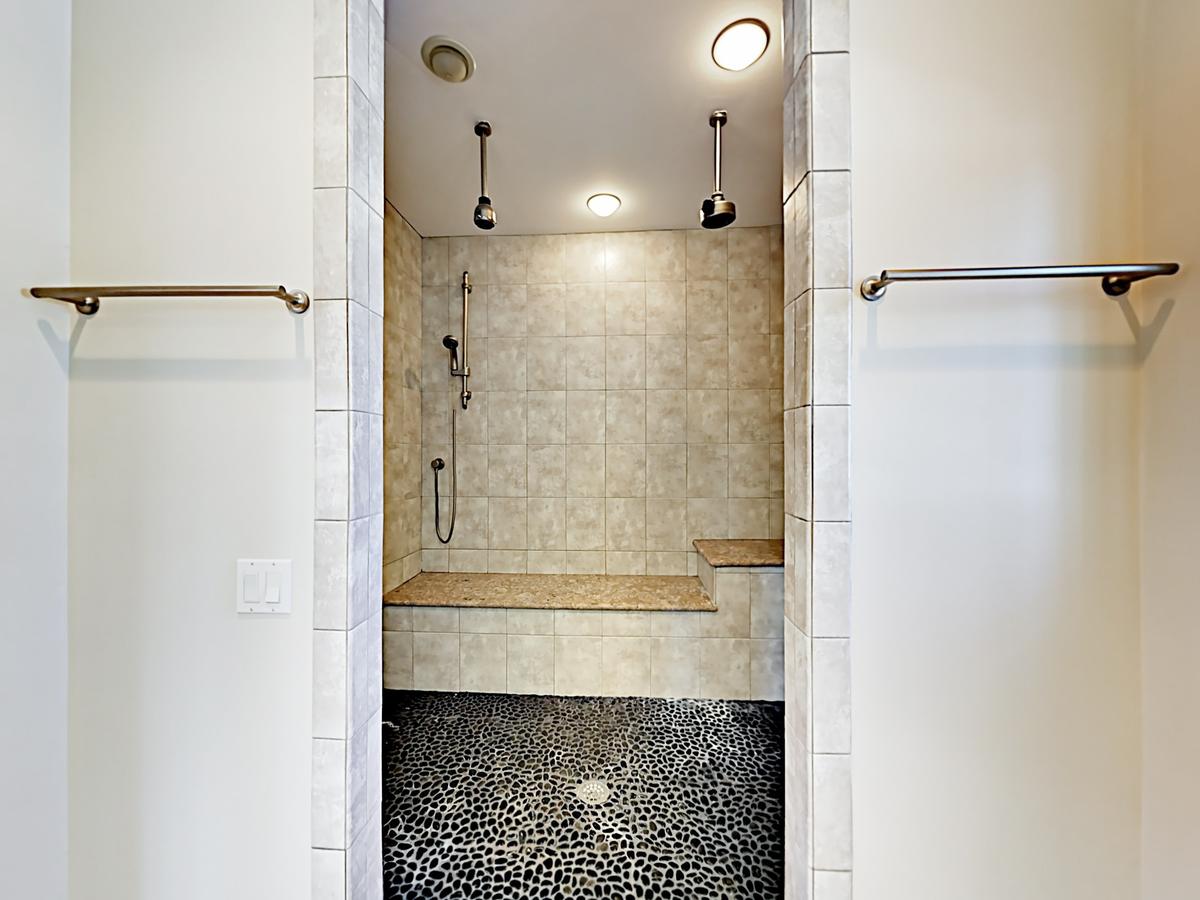 Iconic West End Home Home - thumb 17