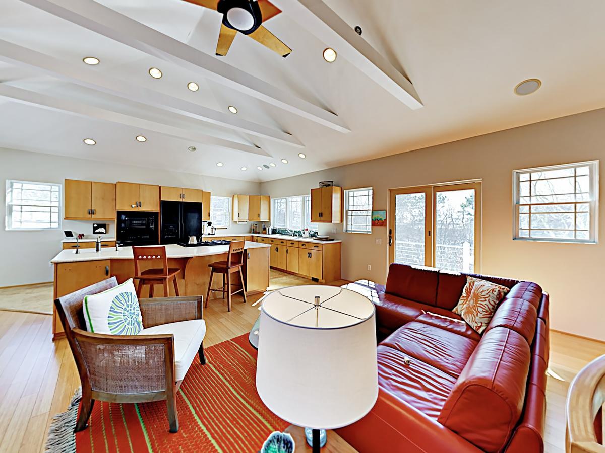 Iconic West End Home Home - thumb 15