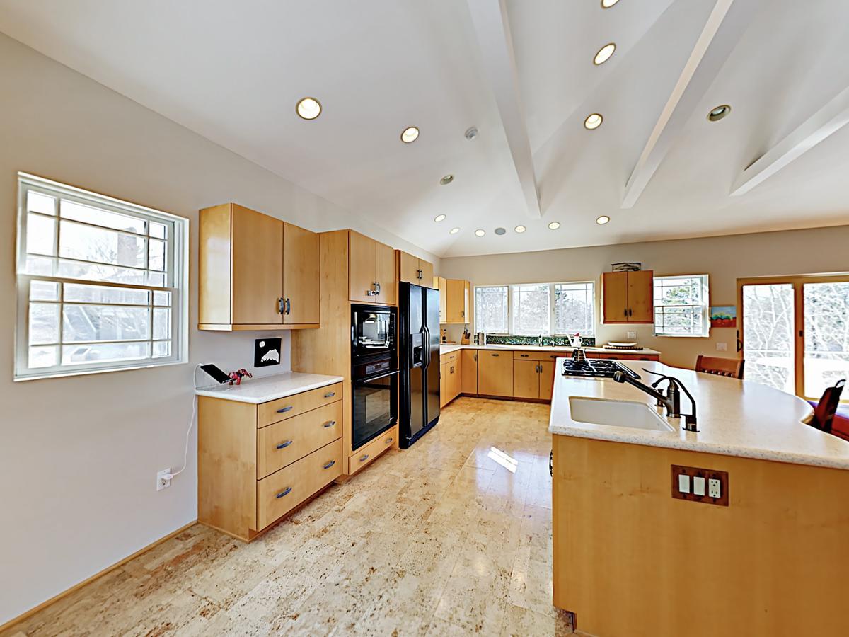 Iconic West End Home Home - thumb 12