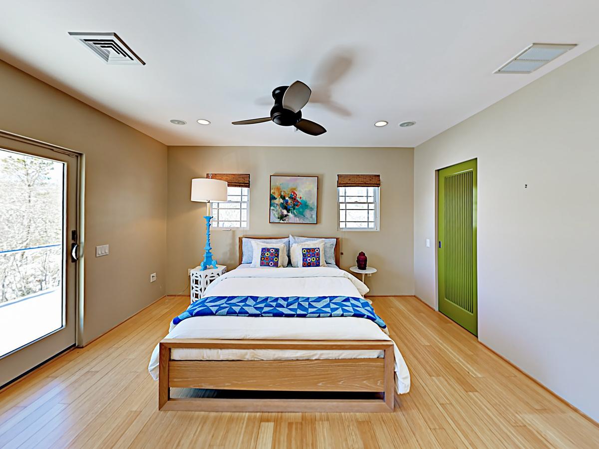 Iconic West End Home Home - thumb 7