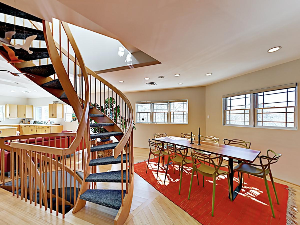 Iconic West End Home Home - thumb 2