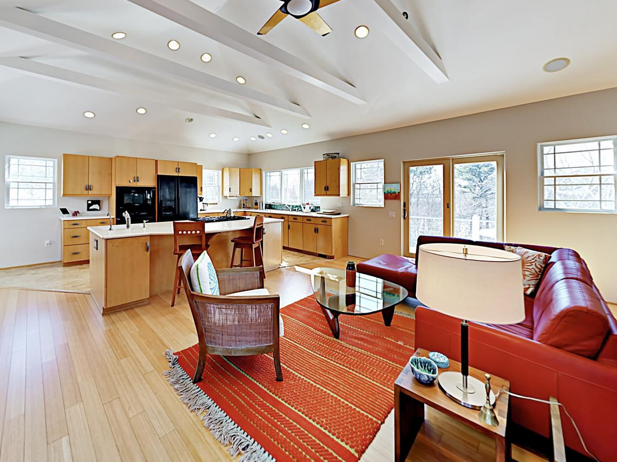 Iconic West End Home Home - thumb 0