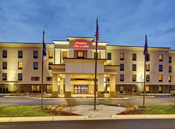 Hampton Inn & Suites Lansing West