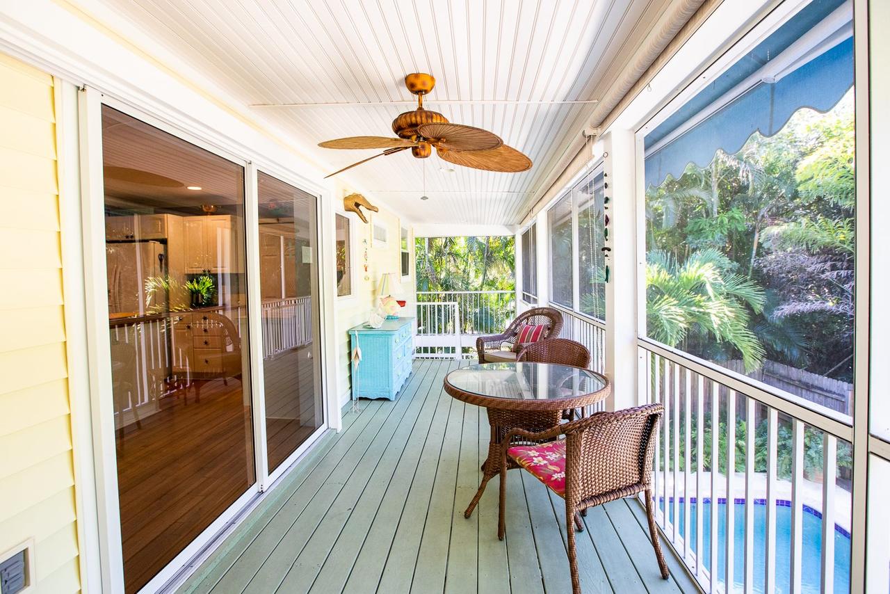 YELLOW FIN ON CARDIUM - thumb 19