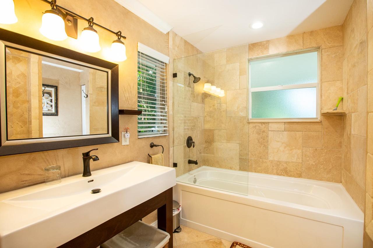 YELLOW FIN ON CARDIUM - thumb 13