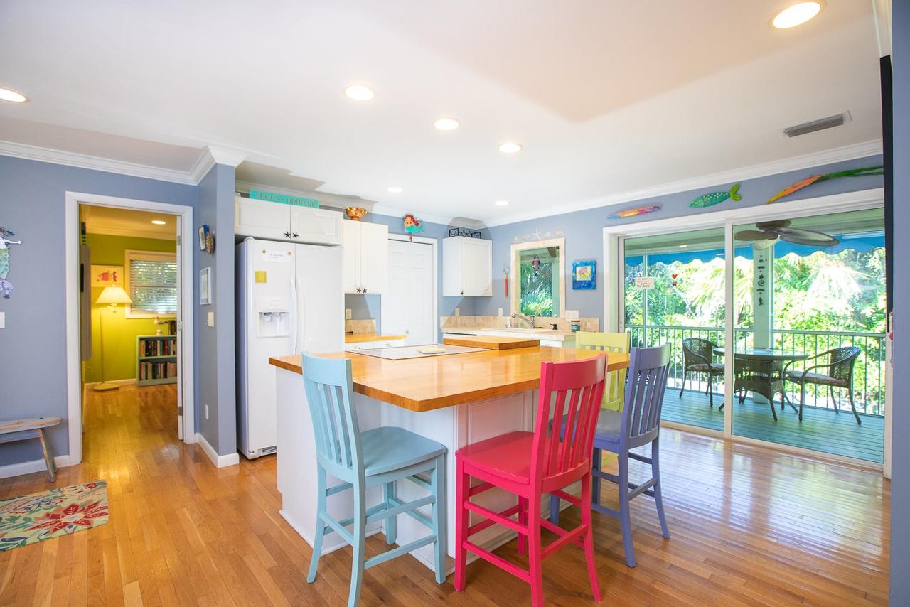 YELLOW FIN ON CARDIUM - thumb 5