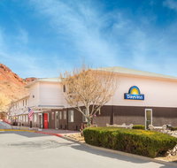 Days Inn by Wyndham Moab - Accommodation Houston
