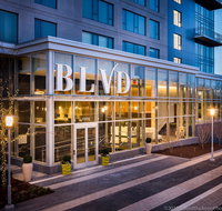 BLVD Reston Station - World Suite - Accommodation Houston