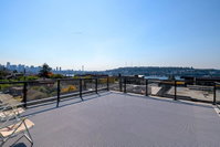 A-Seattle Urban Village- Lopez- Roof top view deck Accommodation Houston