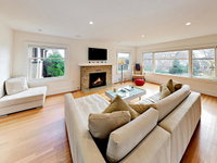 346 West Kinnear Place Home Accommodation Houston