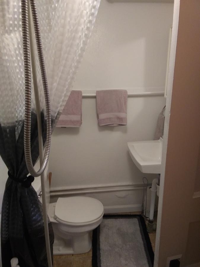 137 1/2 W. 1st St - thumb 16