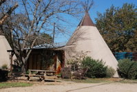 7 White Buffalo - Tipis on the Guadalupe Accommodation Houston