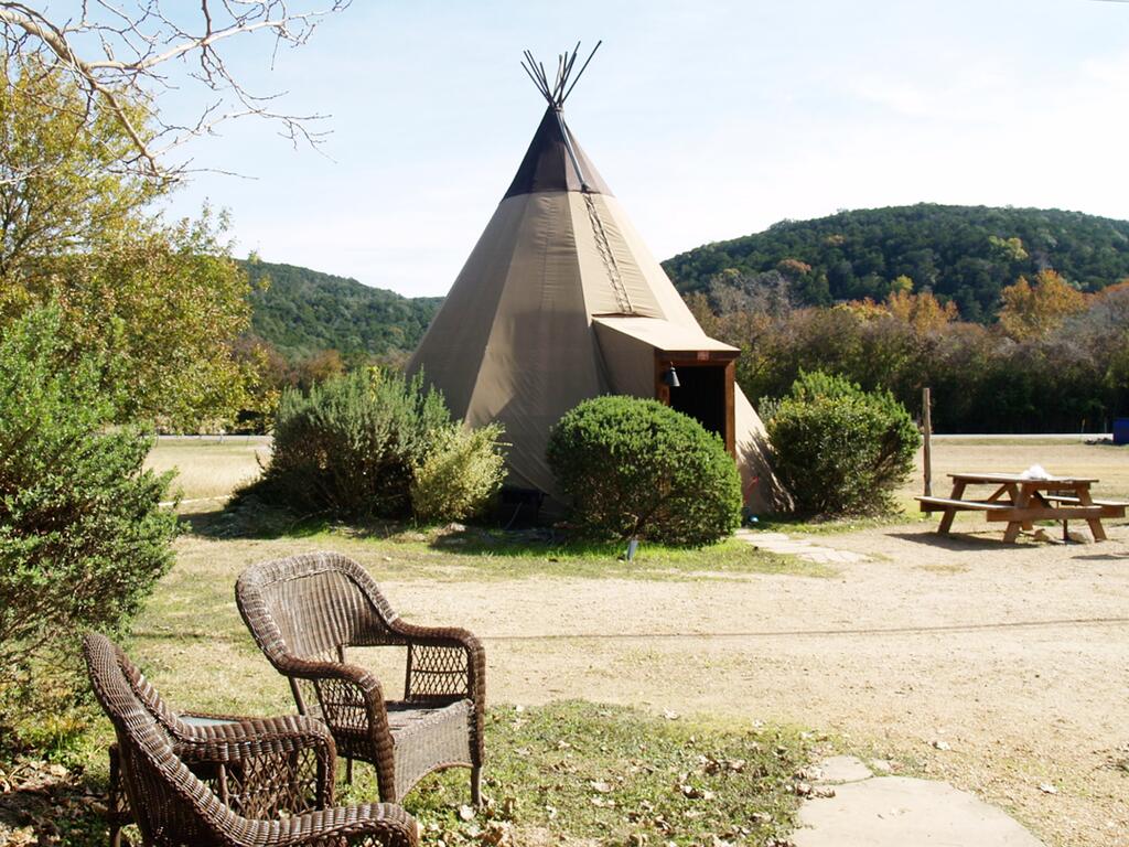8 Rising Moon - Tipis On The Guadalupe - thumb 0