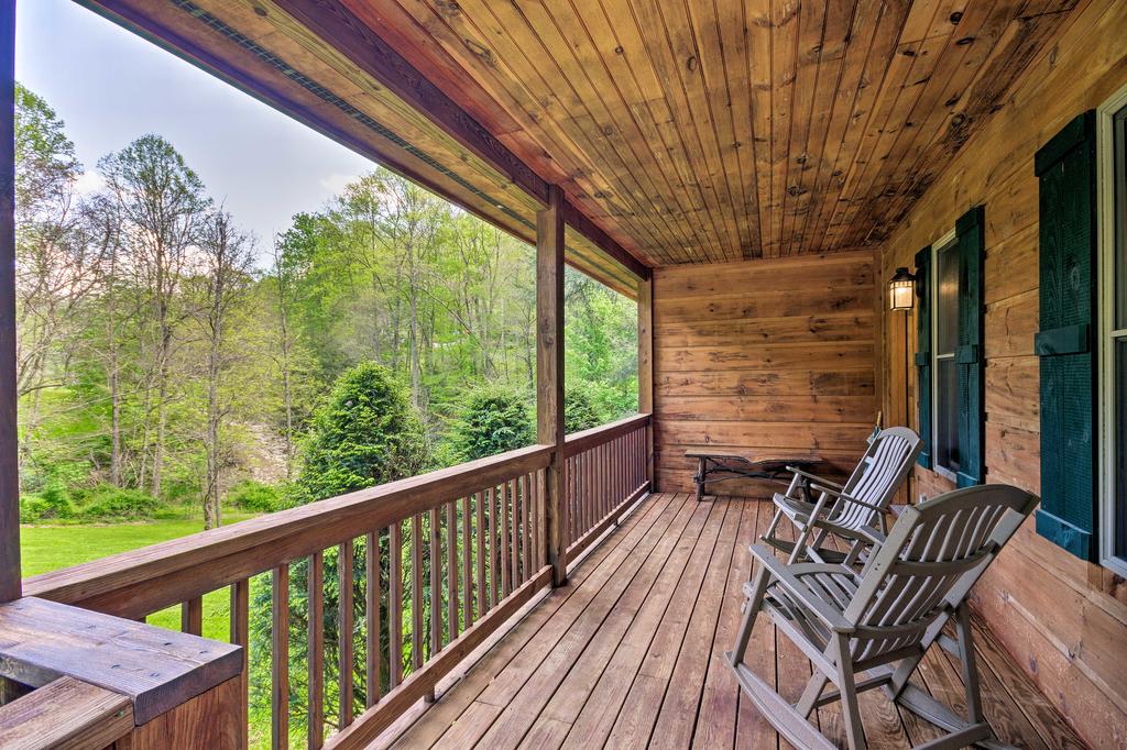 'Gathering Place Cabin' With Hot Tub & Fishing Pond! - thumb 3