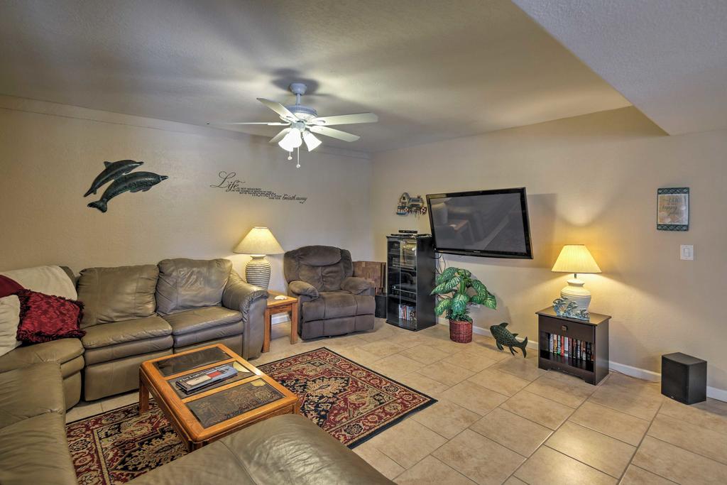 'Havasu Down Under' Family Condo With Pool & Hot Tub - thumb 3