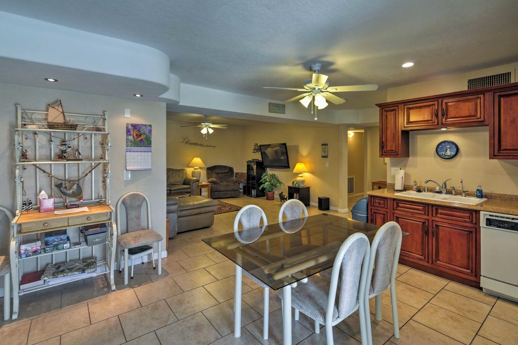 'Havasu Down Under' Family Condo With Pool & Hot Tub - thumb 2