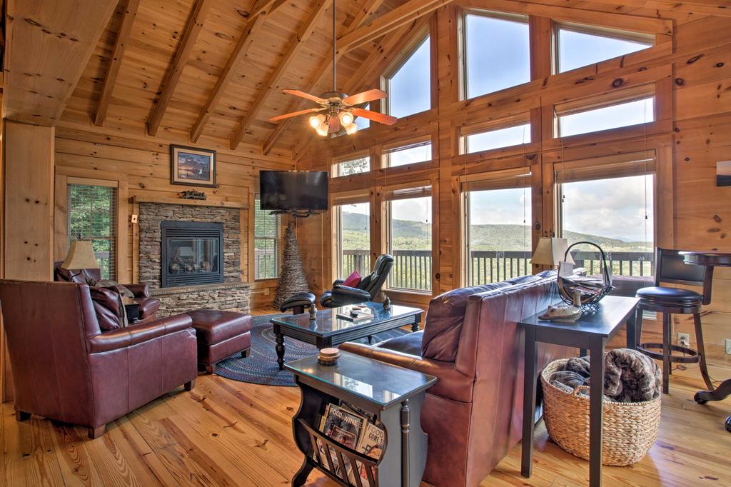 'House Of Views' In Beech Mountain With Hot Tub, Deck - thumb 2